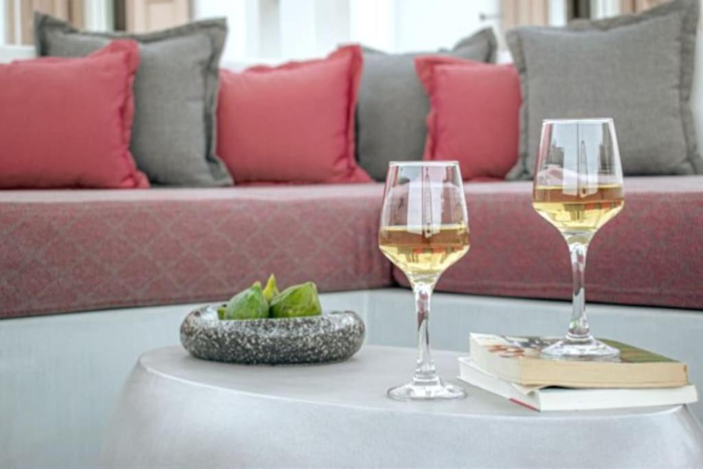 Aurora Apartment Pera Gyalos Extérieur photo